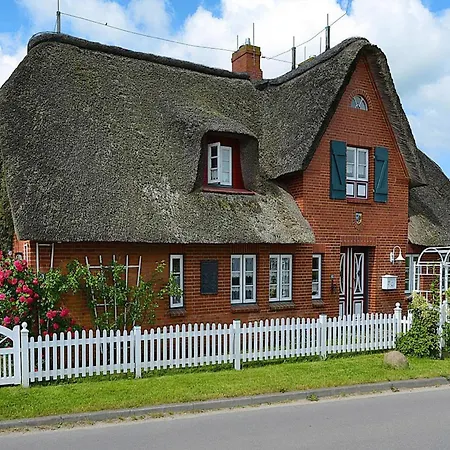 Holiday Home Oevenum * Oevenum